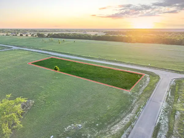 210 Diamond Point, Dodd City, TX 75438