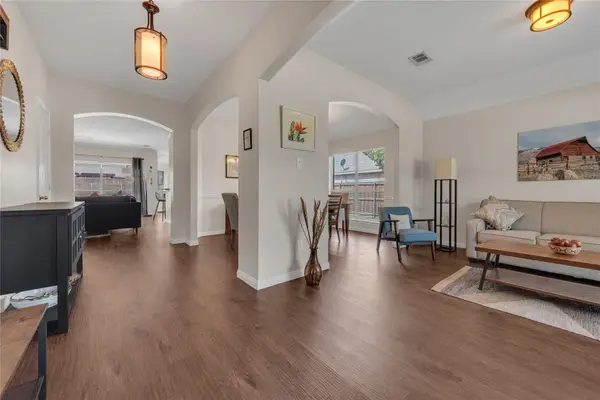 10109 Bent Tree Drive, Rowlett, TX 75089