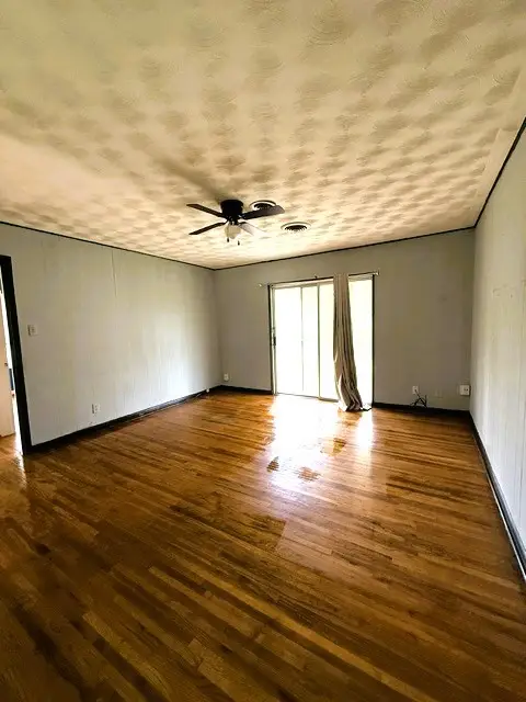 1421 N 9th Street, Midlothian, TX 76065 - #3