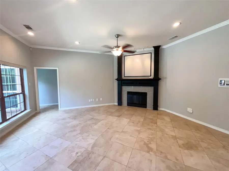 2400 Creekview Drive, Plano, TX 75093 - #2