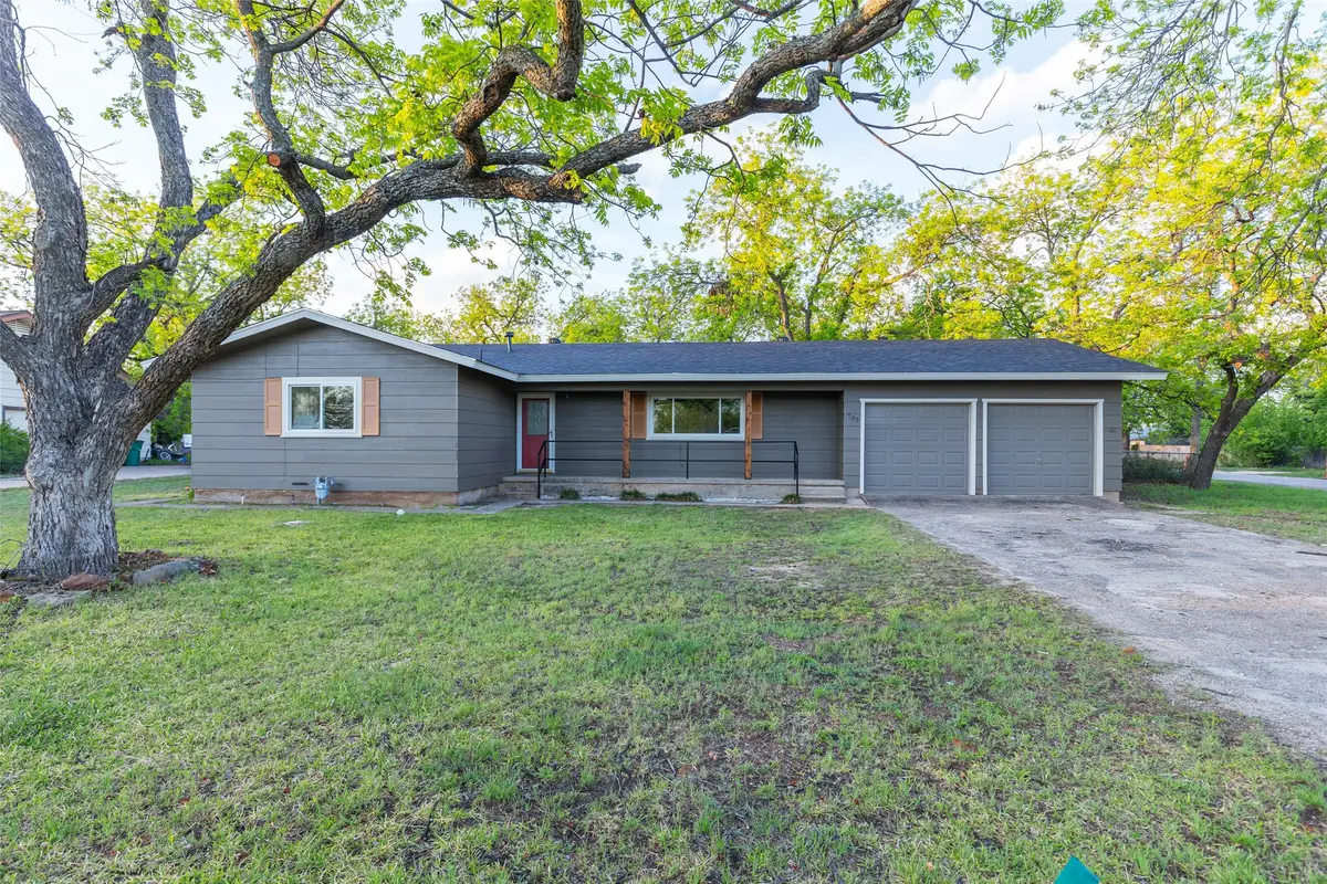 703 Cherry Heights, Clyde, TX 79510 - #1