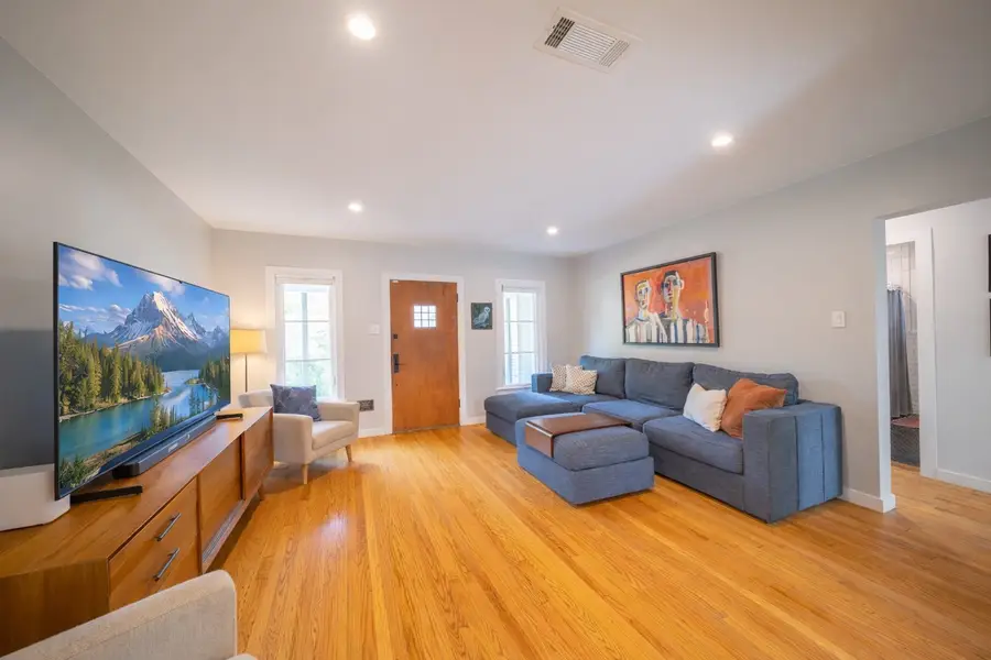 627 N Oak Cliff Boulevard, Dallas, TX 75208 - #3