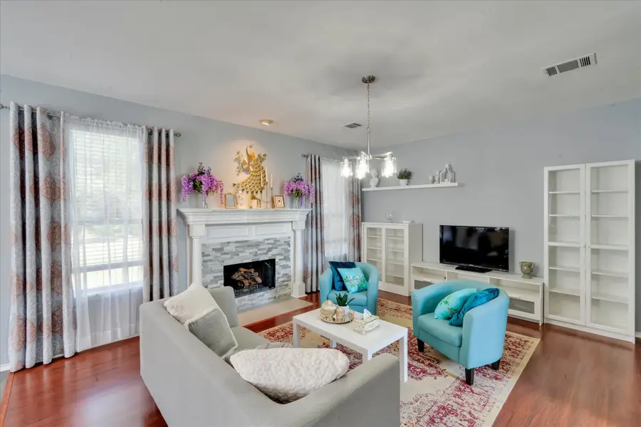 2071 Sunset Lane, Lewisville, TX 75067 - #2