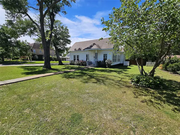 508 S Ross Avenue, Mexia, TX 76667