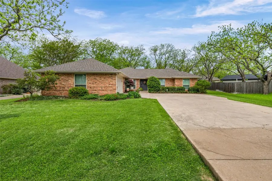 8902 Woodlawn Drive, Granbury, TX 76049 - #2