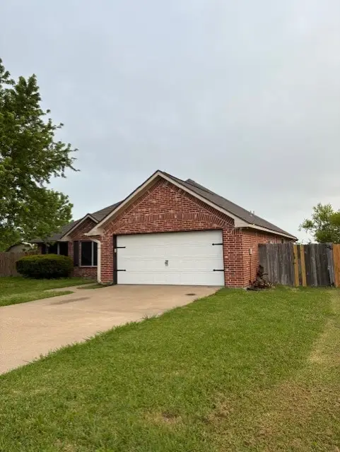 1157 N 3rd Street, Wills Point, TX 75169 - #2