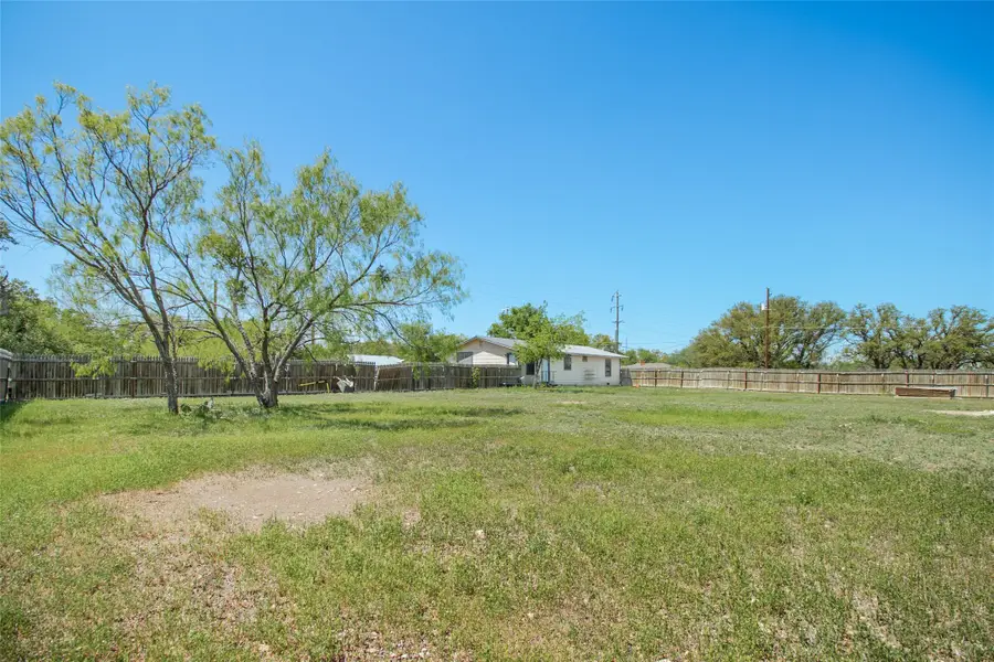 502 Barnett Street, Eden, TX 76837 - #2
