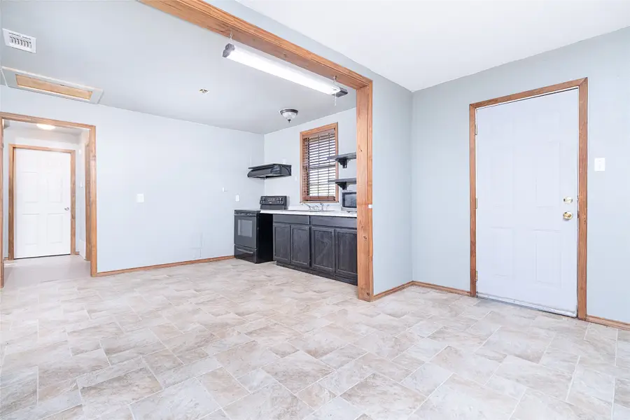 502 Barnett Street, Eden, TX 76837 - #3