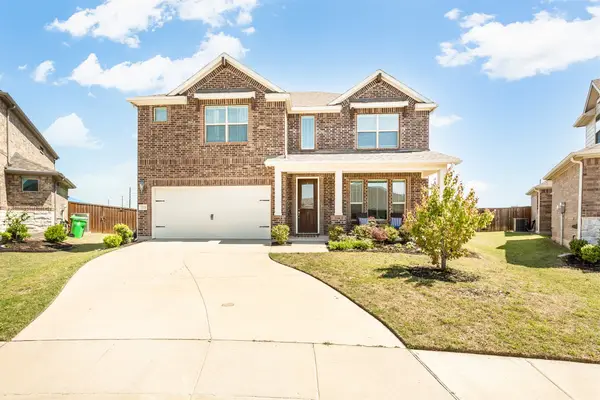 3020 Prairie Trail Avenue, Aubrey, TX 76227