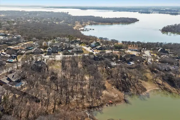 25R Royal Oaks Boulevard, Hickory Creek, TX 75065