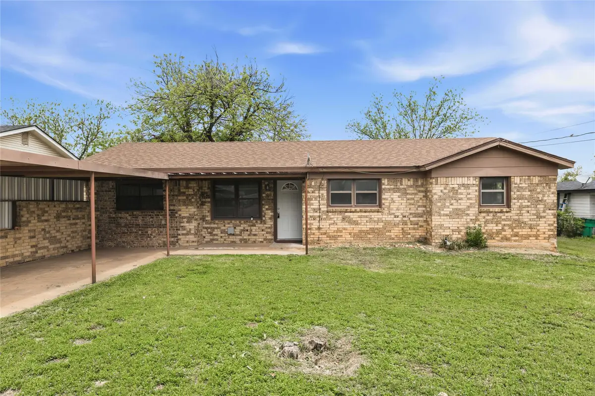 900 W 2nd Street, Coleman, TX 76834 - #1