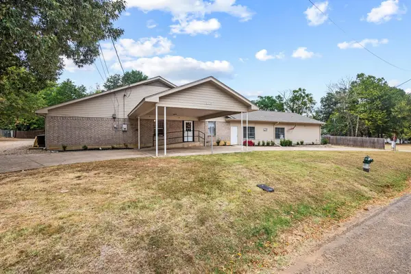 1905 E Price St, Paris, TX 75460