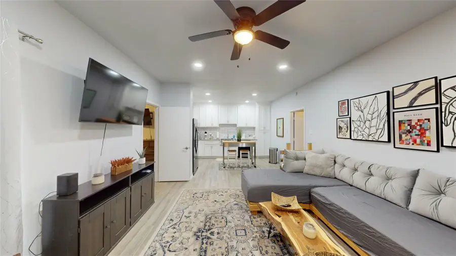 2164 Tanglewood Boulevard #104B, Pottsboro, TX 75076 - #3