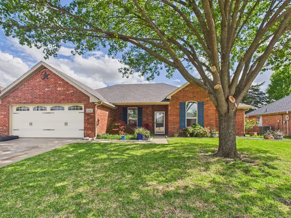 6202 Bentwood Drive, Midlothian, TX 76065