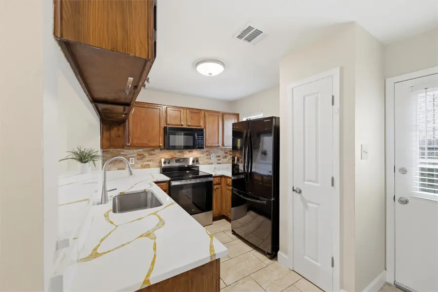 112 Churchill Lane, Euless, TX 76039 - #3