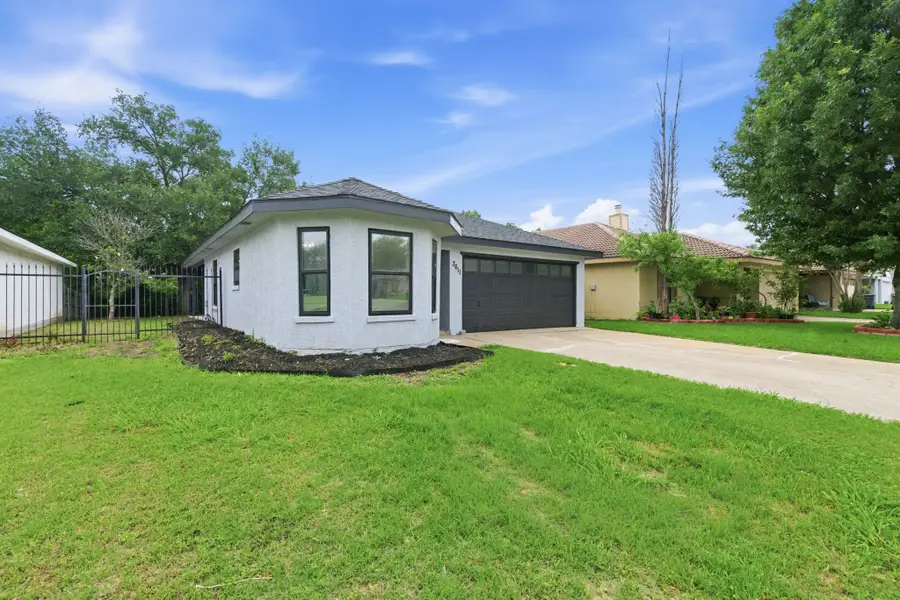 3611 Alexandria Drive, Arlington, TX 76015 - #2