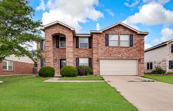 1416 Erin Drive, Burleson, TX 76028