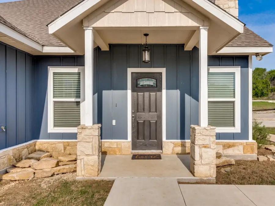 115 Kriston Lane, Springtown, TX 76082 - #3