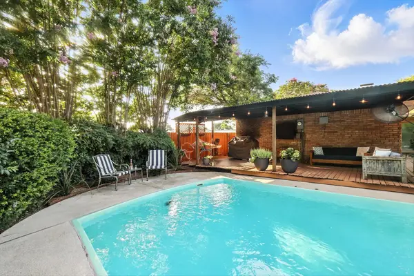 1306 Drexel Drive, Irving, TX 75061
