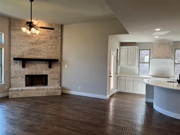 613 Red Maple Road, Waxahachie, TX 75165