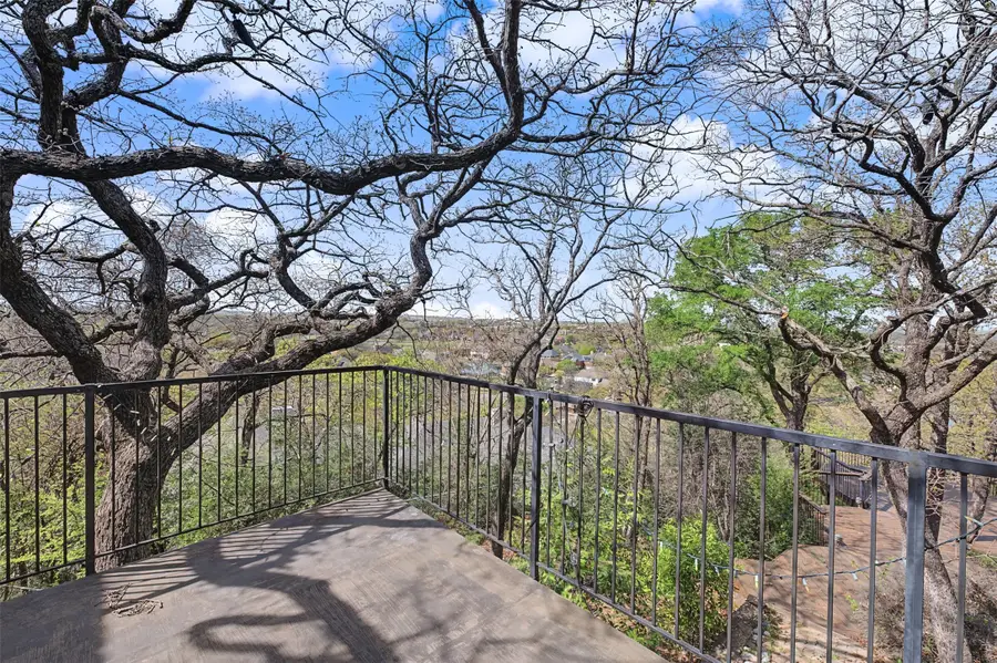 1434 Crownhill Drive, Arlington, TX 76012 - #2