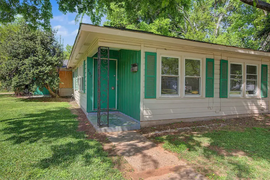 202 E Linden Street, Shreveport, LA 71104 - #2