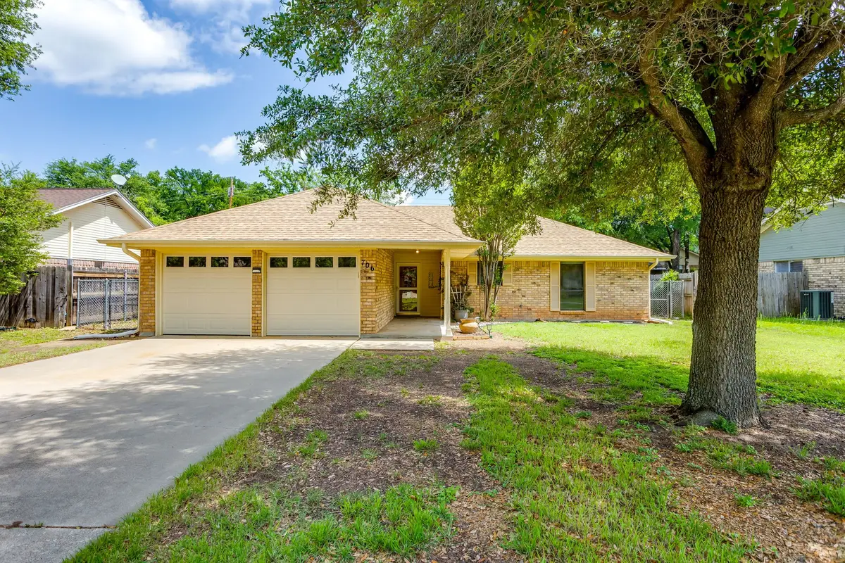 706 Holly Hill Road, Mineral Wells, TX 76067 - #1