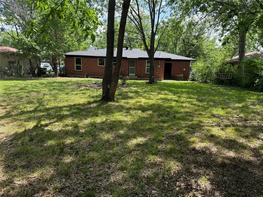 1812 Carlton Street, Denton, TX 76201 - #2