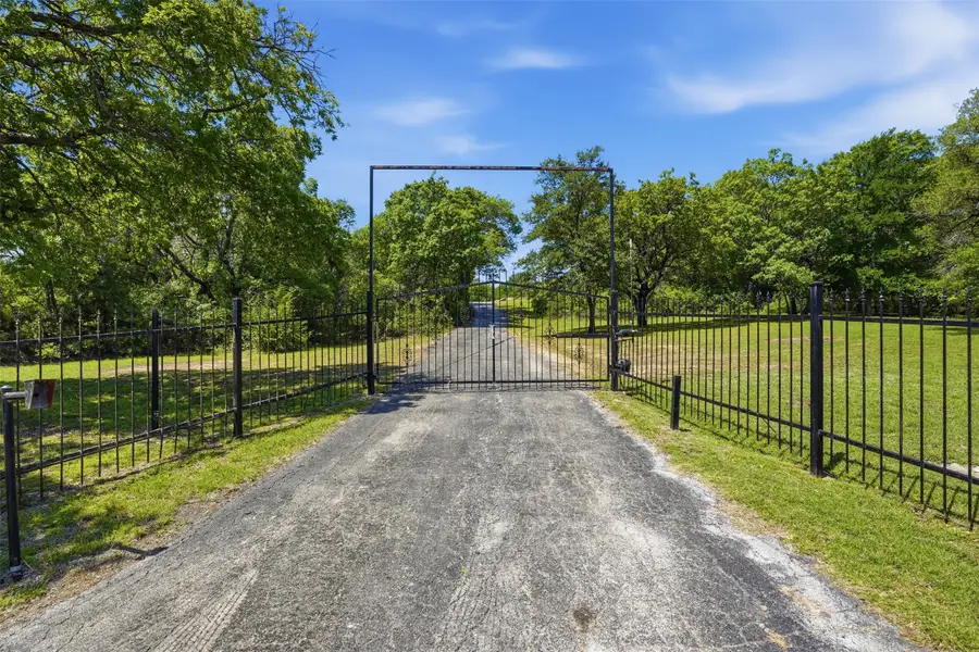 201 Mesa Grande Drive, Fort Worth, TX 76108 - #2