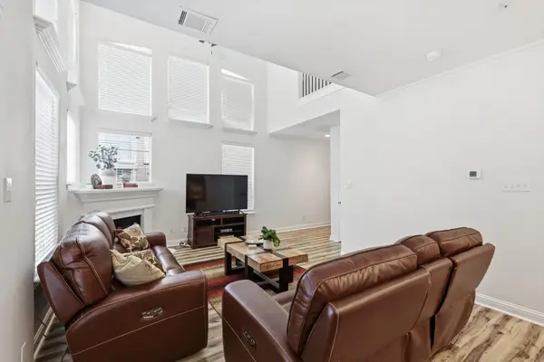 2535 Champagne Drive, Irving, TX 75038