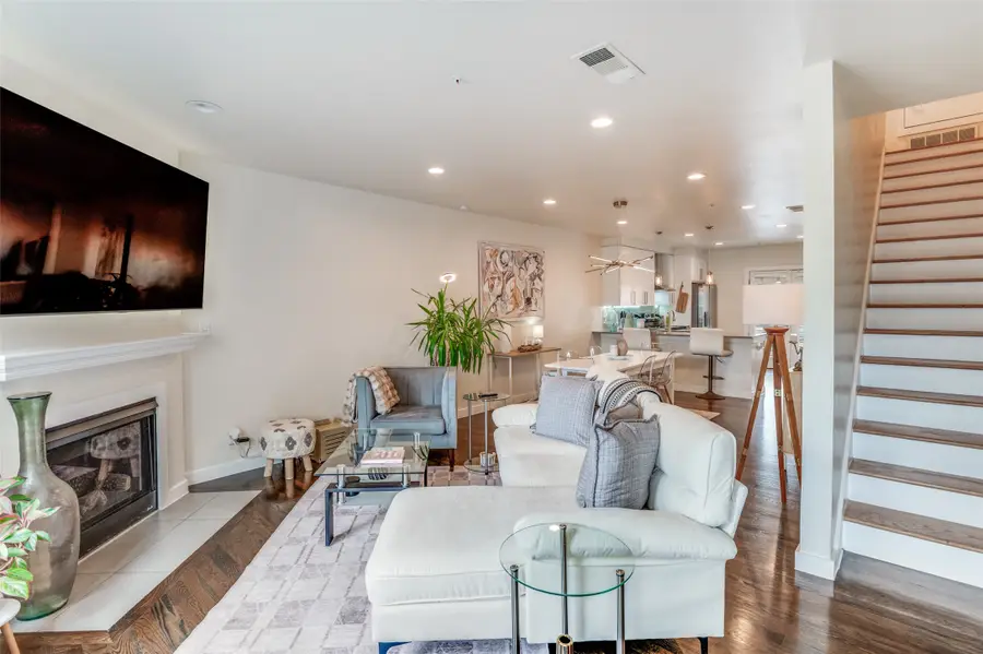 3922 Gilbert Avenue #214, Dallas, TX 75219 - #2