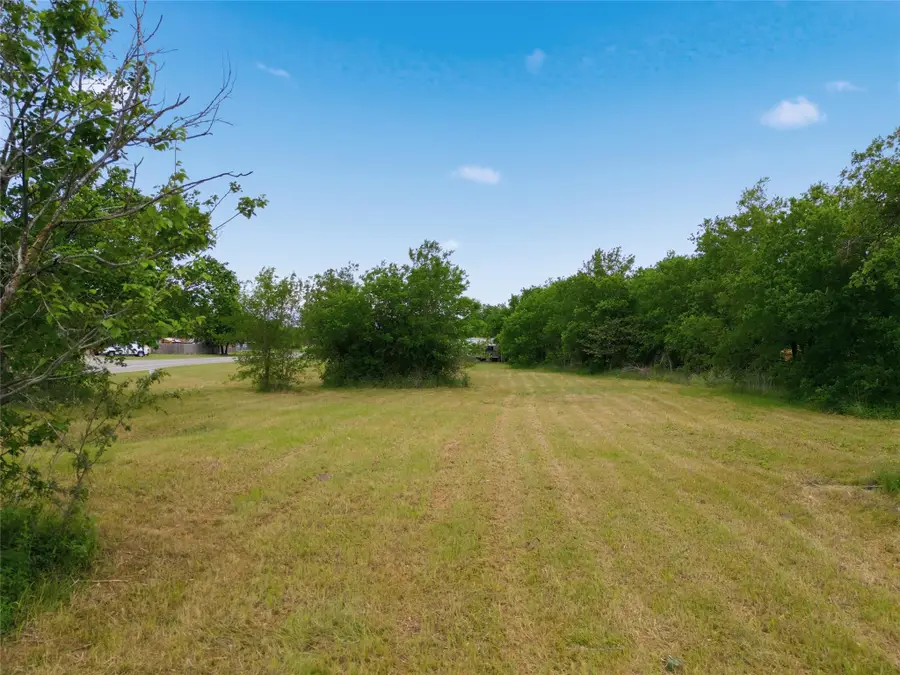 400 W Tyler Street, Mexia, TX 76667 - #2