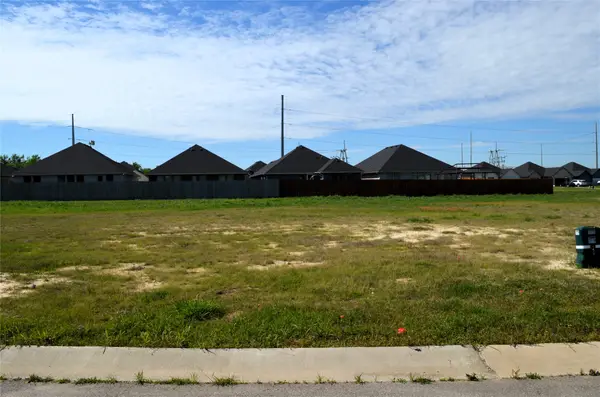 311 Preston Road, Mabank, TX 75147