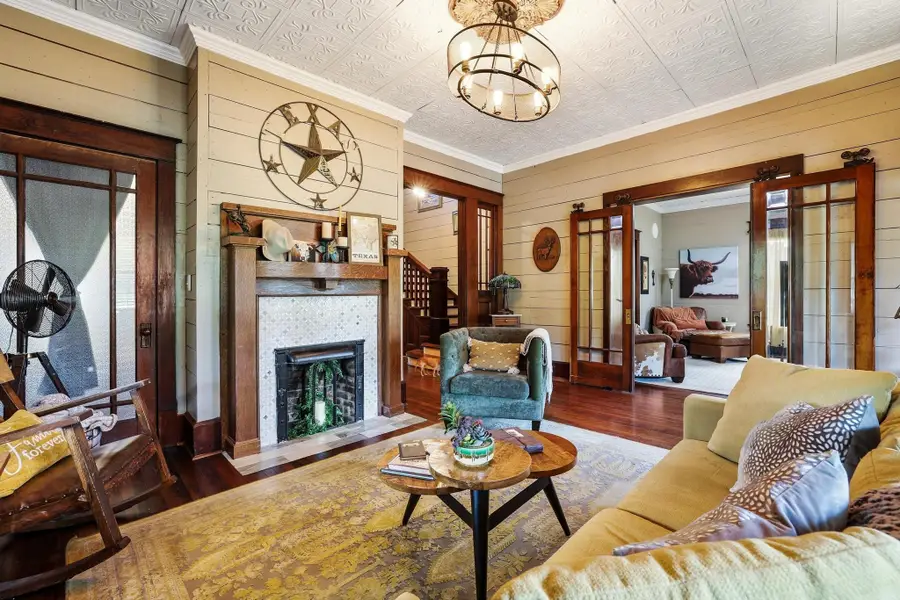 530 S Waco Street, Van Alstyne, TX 75495 - #2