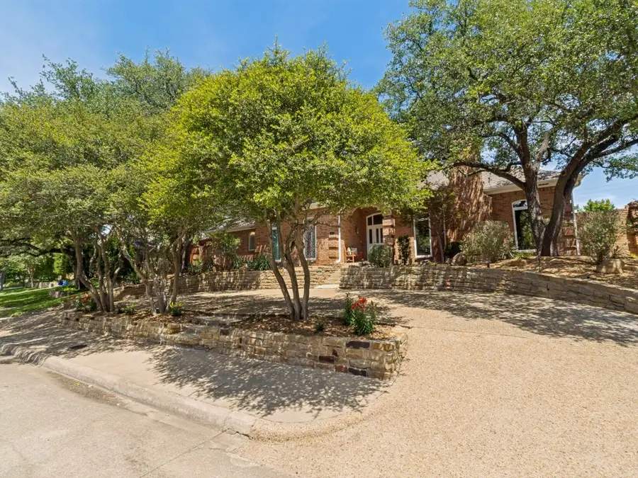 9502 Moss Haven Drive, Dallas, TX 75231 - #2