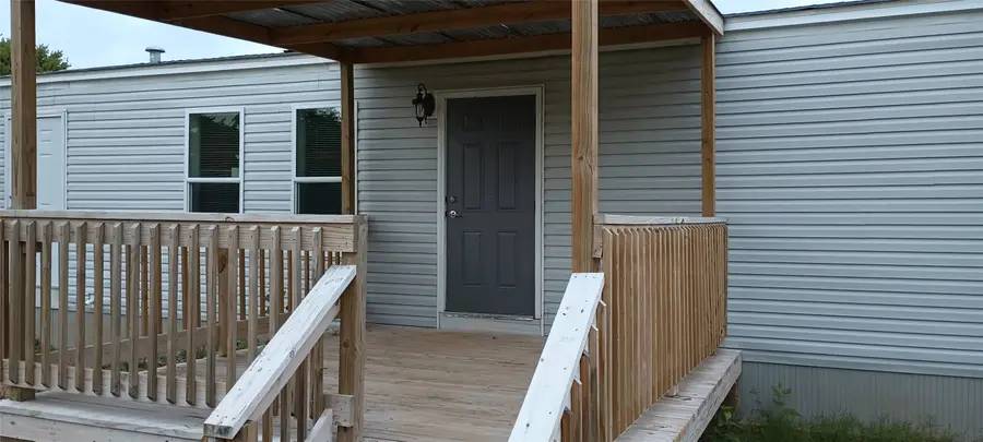 6102 S Lakeside Hills Court, Granbury, TX 76048 - #3