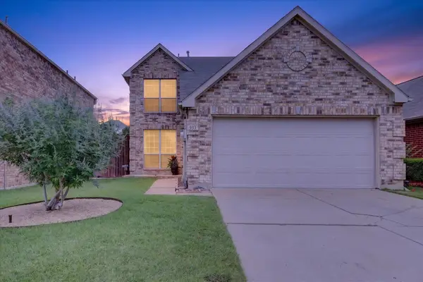 933 Highgate Drive, Lewisville, TX 75067