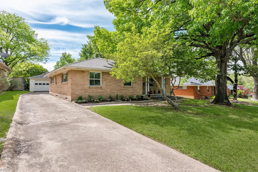 10838 Caprock Circle, Dallas, TX 75218 - #3