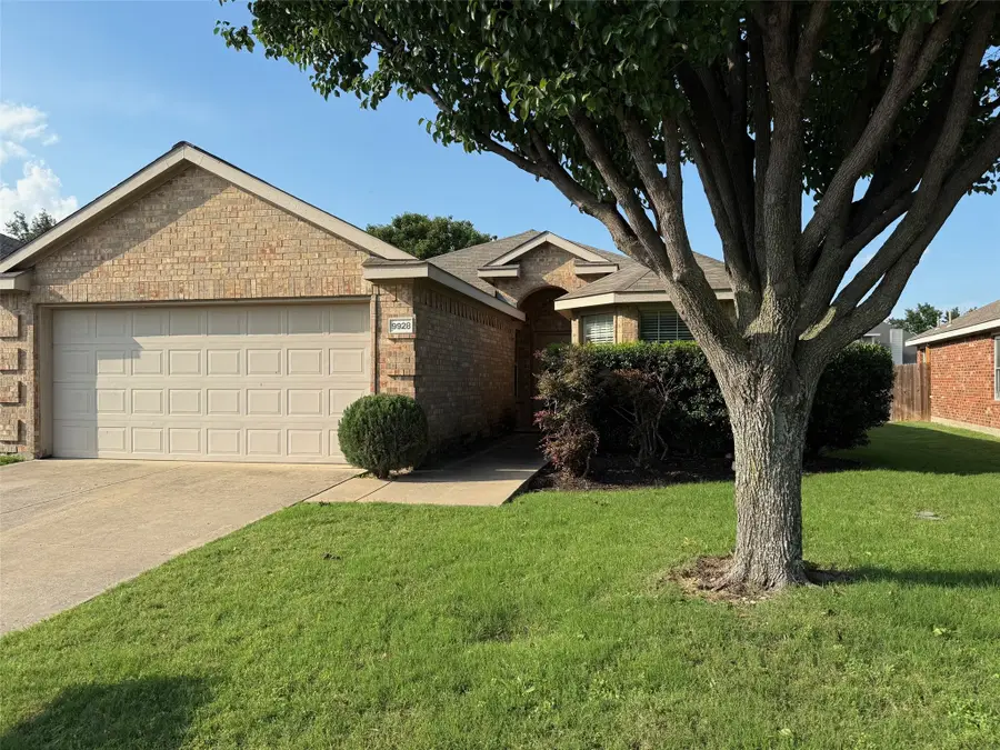 9928 Southgate Drive, McKinney, TX 75072 - #2