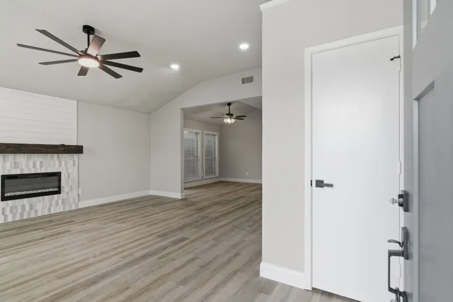 8105 Spruce Valley Drive, Fort Worth, TX 76137 - #3