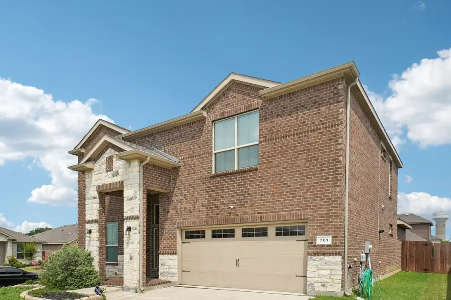 701 Indian Hawthorn Drive, Glenn Heights, TX 75154 - #2