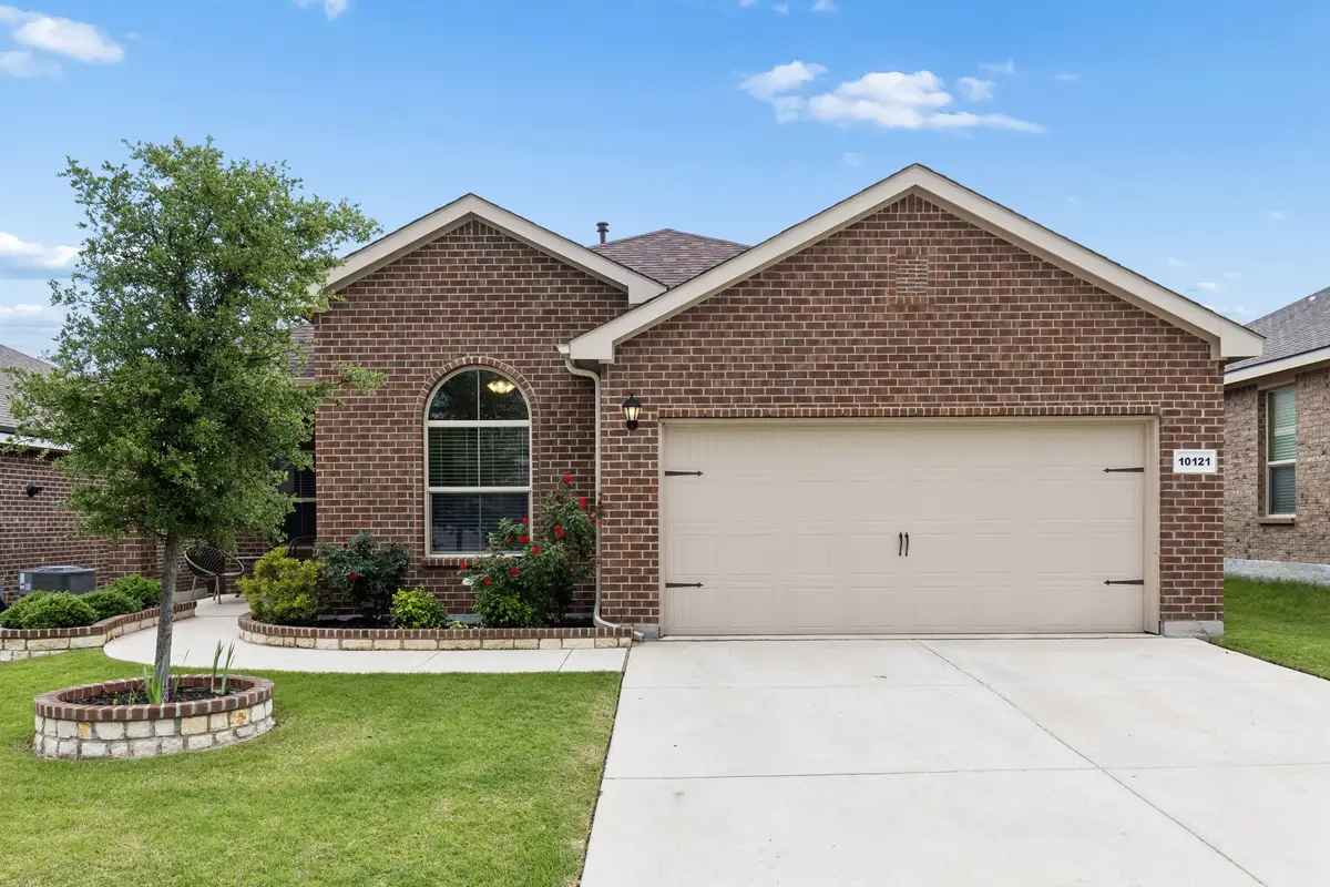10121 Poinsett Way, Fort Worth, TX 76108 - #1