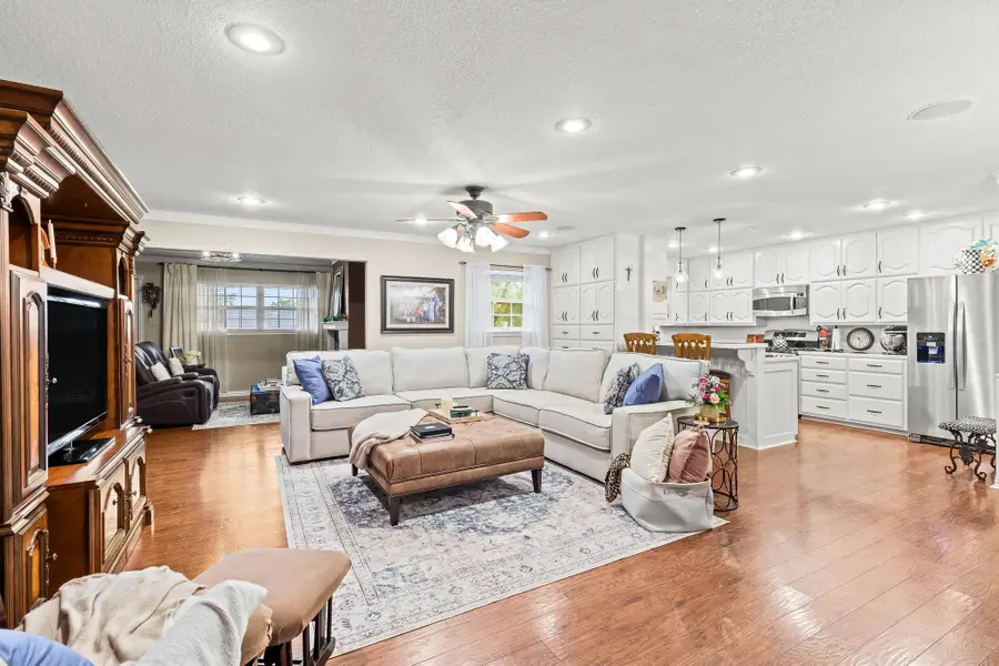 934 N Maple Street, Muenster, TX 76252 - #3