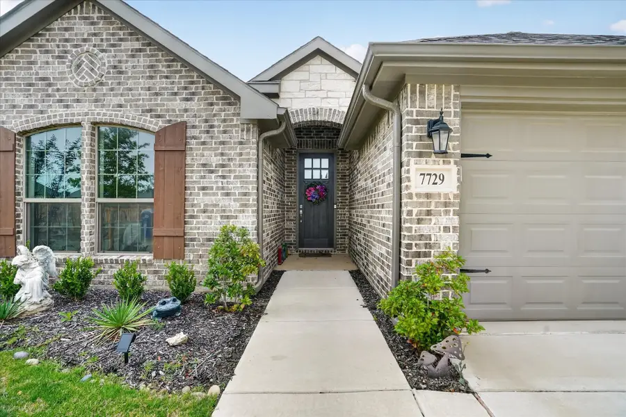 7729 Gatevine Avenue, Joshua, TX 76058 - #2