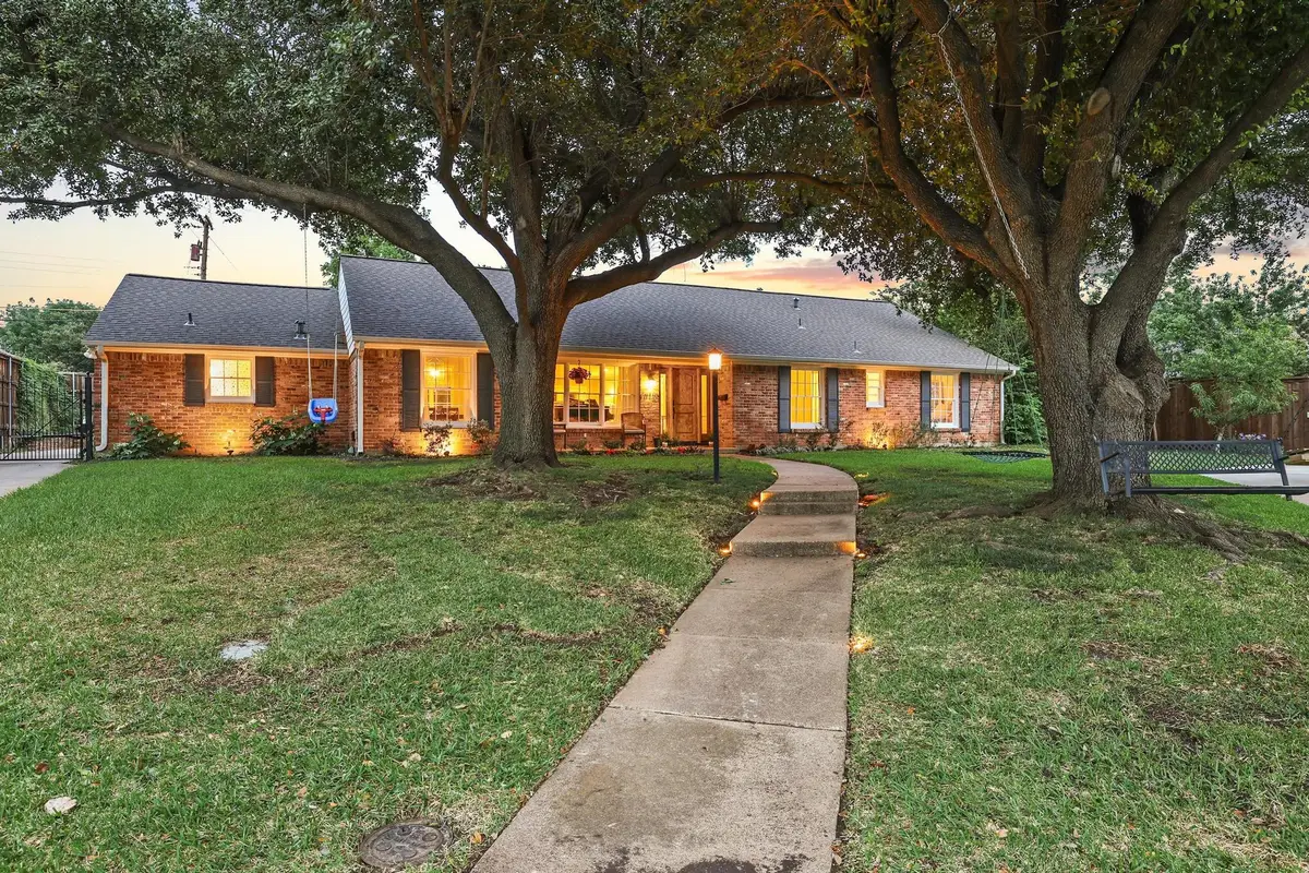 10106 Crestover Circle, Dallas, TX 75229 - #1