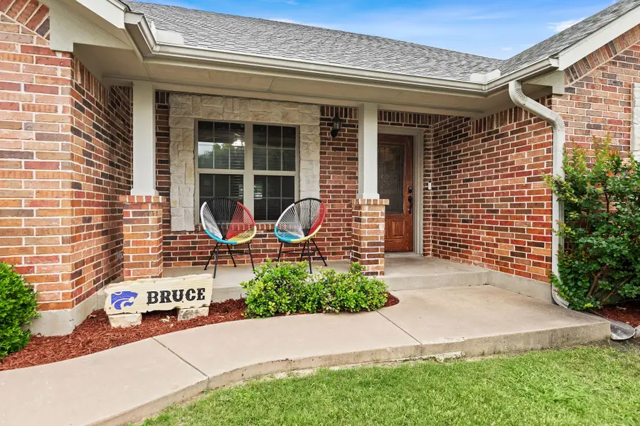 1028 N Elm Street, Muenster, TX 76252 - #3