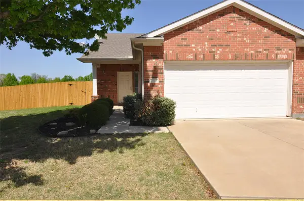 7512 Howling Coyote Lane, Fort Worth, TX 76131