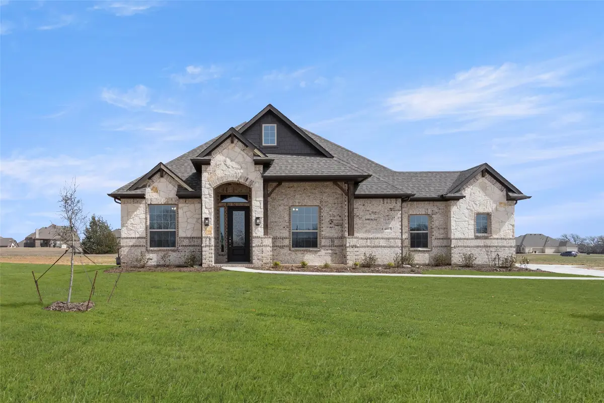 6013 Valley View Drive, Joshua, TX 76058 - #1