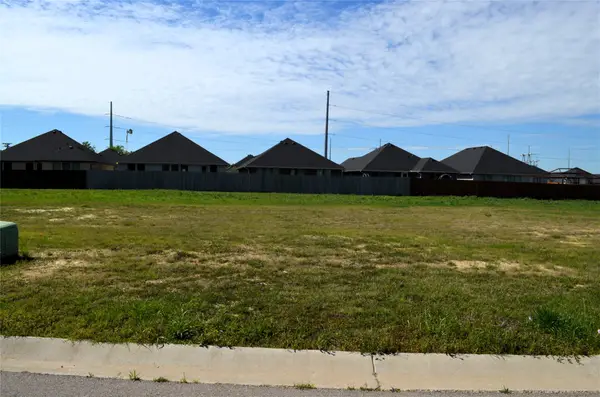 309 Preston Road, Mabank, TX 75147