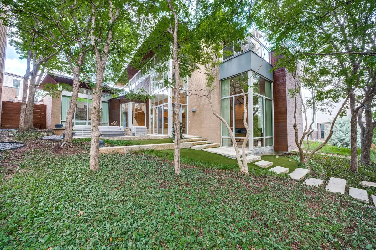 2207 Kessler Woods Court, Dallas, TX 75208 - #1